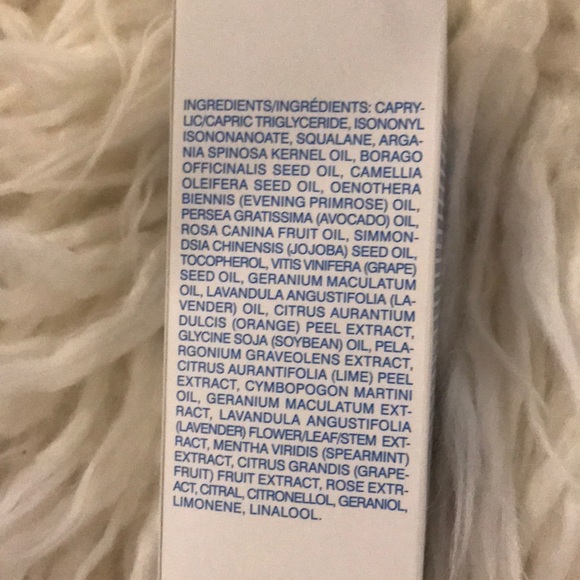 Malin + Goetz recovery treatment oil - Picture 3 of 4